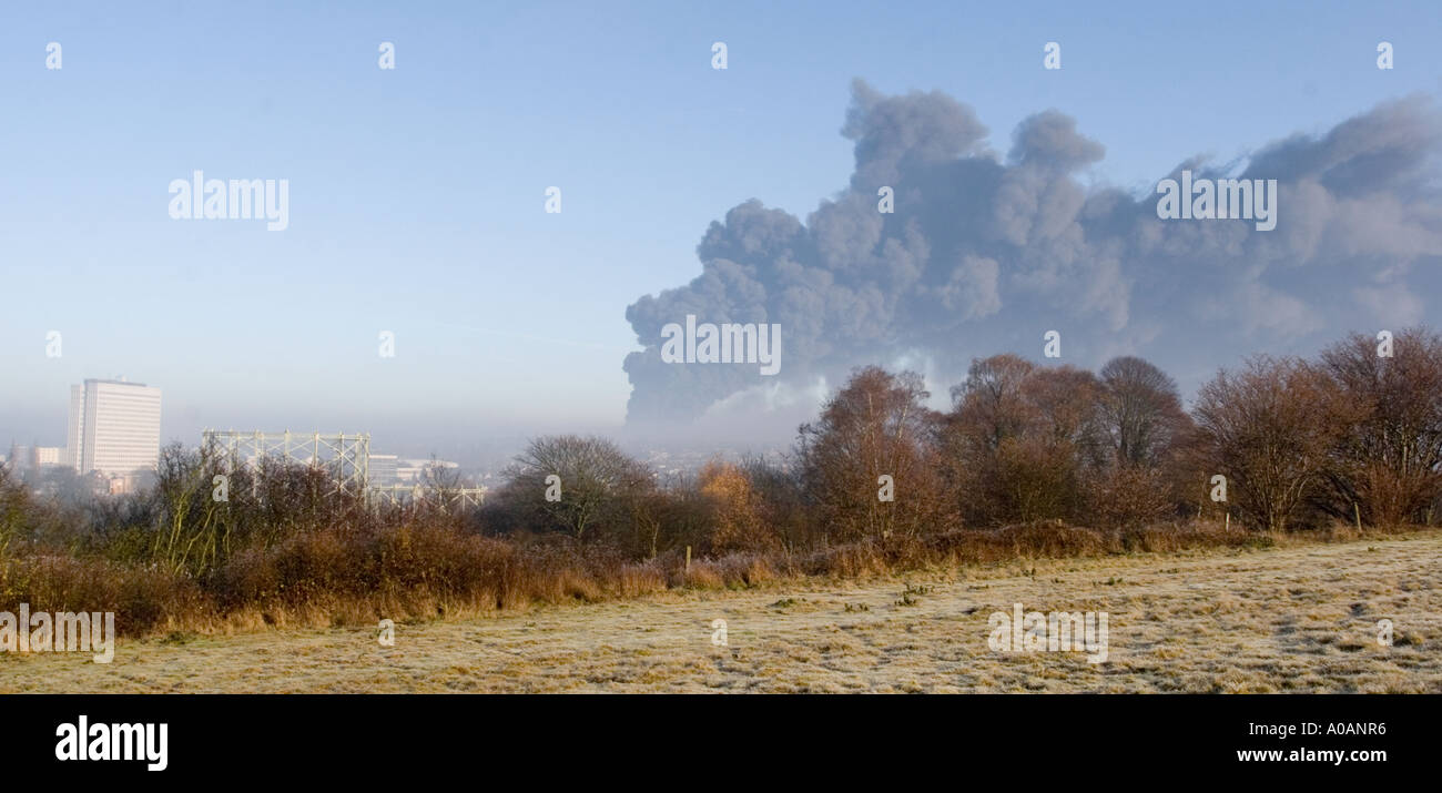 Smoke Ploom from Buncefield Oil Depot Fire Hemel Hempstead