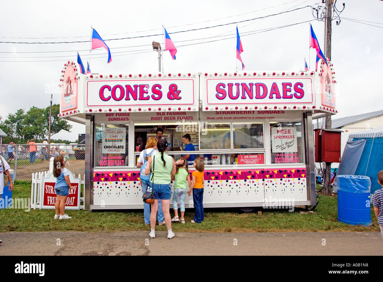 Ice cream vendor county fair Stock Photo Alamy