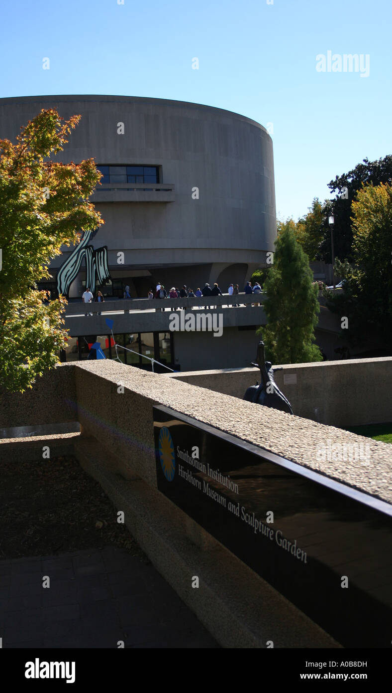Smithsonian Institute Hirshhorn museum and sculpture garden Washington