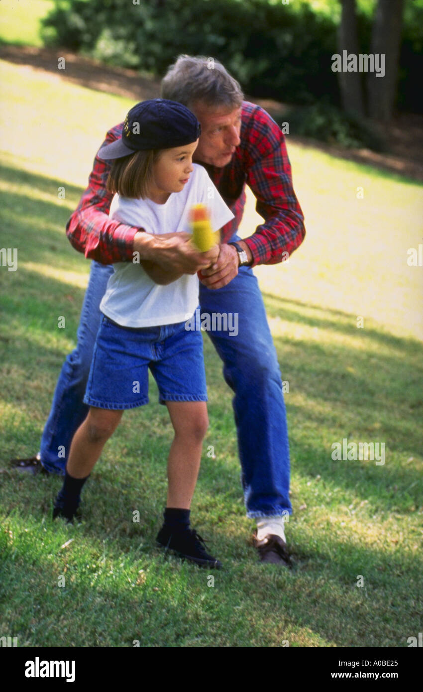 Father Playing Baseball With Girl Hi res Stock Photography And Images Alamy