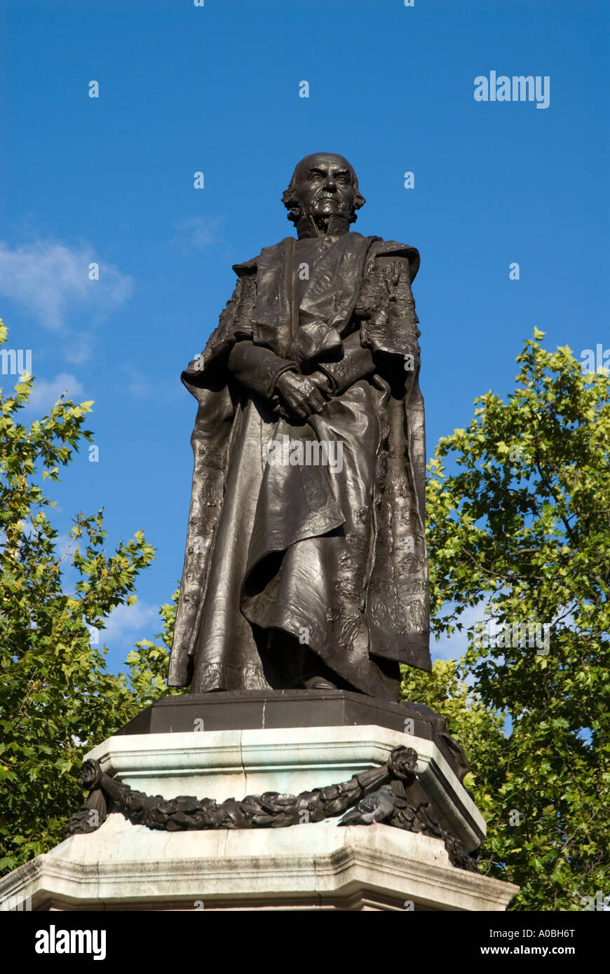 Statue of William Gladstone on the Strand, London England UK Stock Photo
