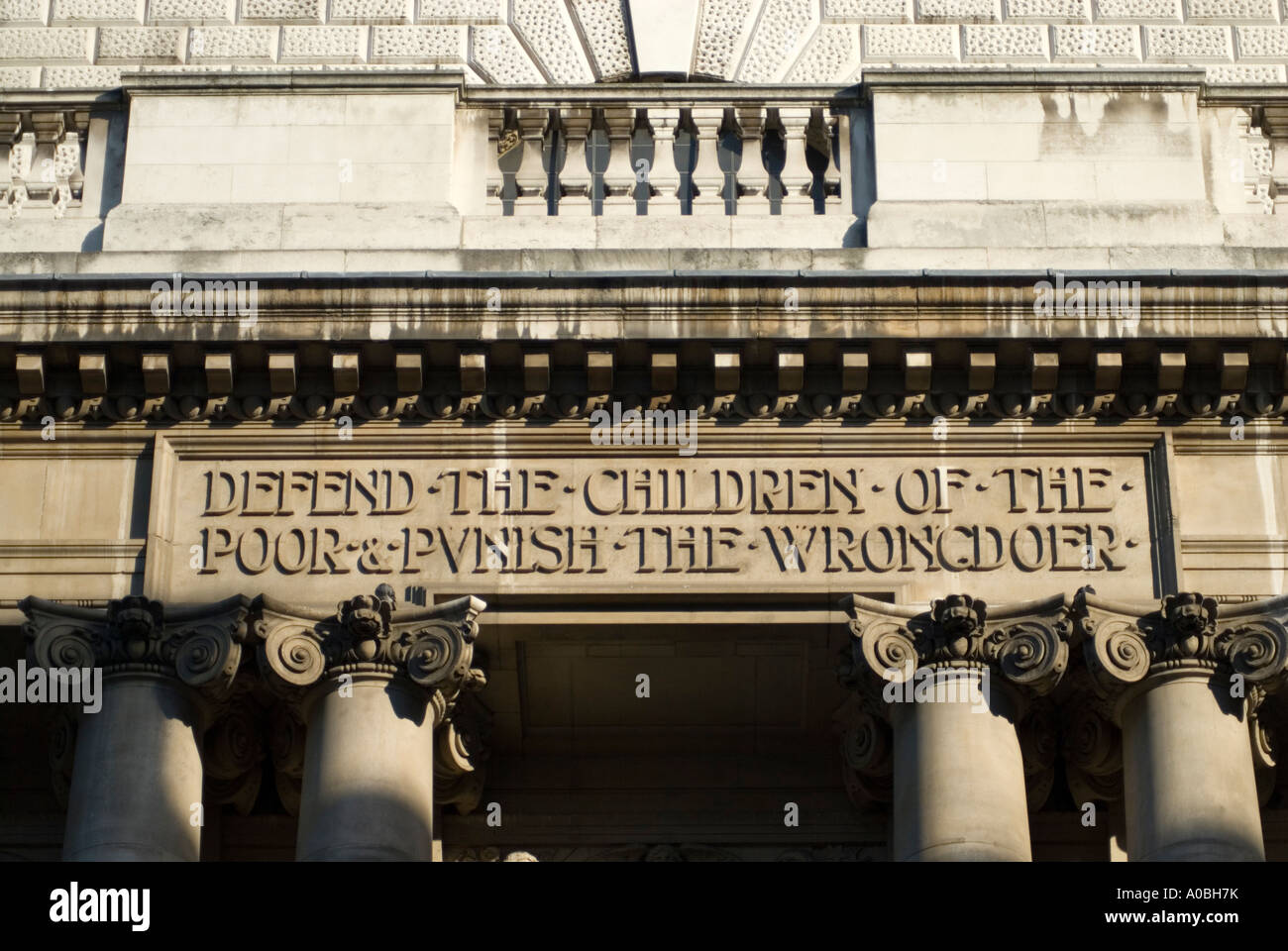 Inscription on the side of the Old Bailey London England UK Stock Photo ...