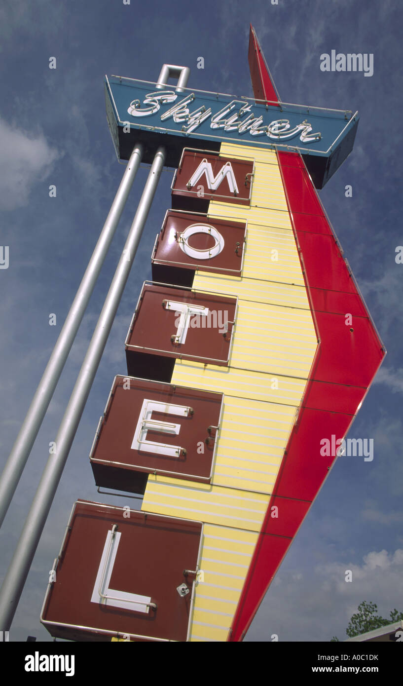 Historic motel sign at Skyliner Motel, Route 66, Stroud, Oklahoma, USA Stock Photo