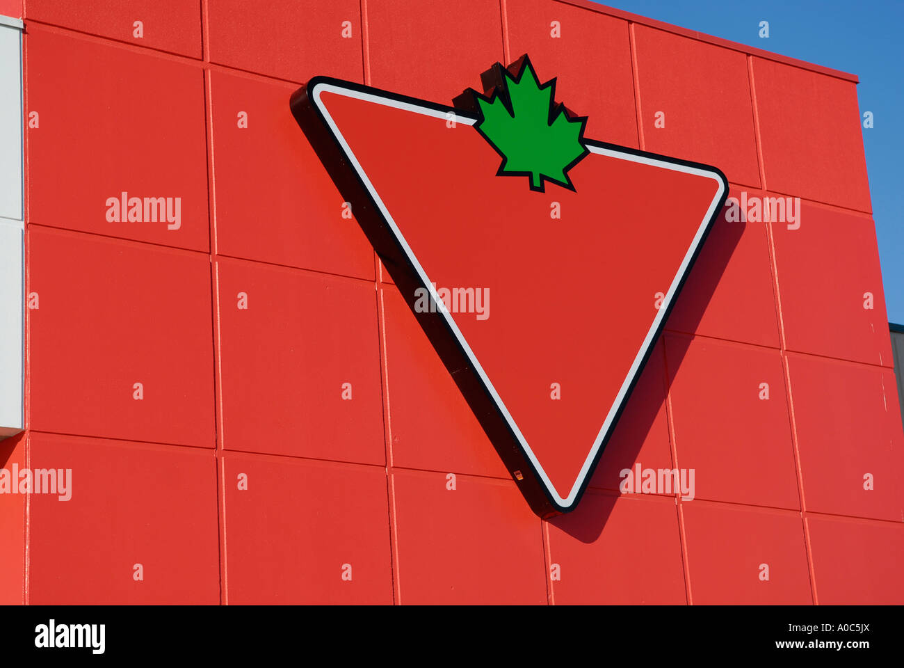 Stock image of Canadian Tire logo in Southern Ontario Stock Photo Alamy