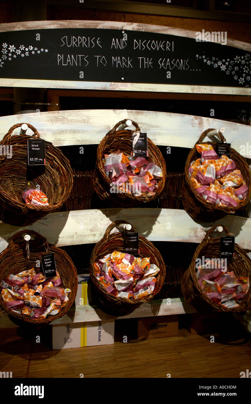 The eden project shop hi-res stock photography and images - Alamy