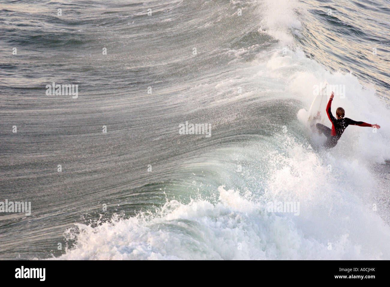 Surf the wave hi-res stock photography and images - Alamy