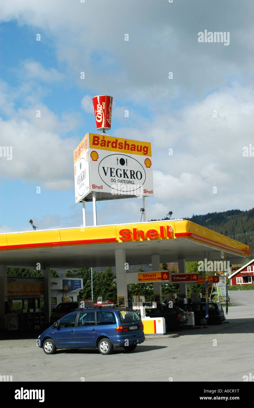 Shell transport hi-res stock photography and images - Alamy