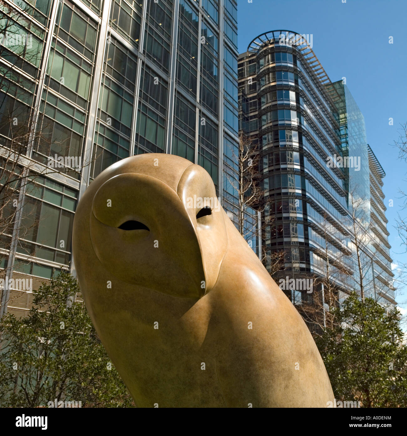 Owl Statue in Marble at Canary Wharf London England UK Stock Photo - Alamy