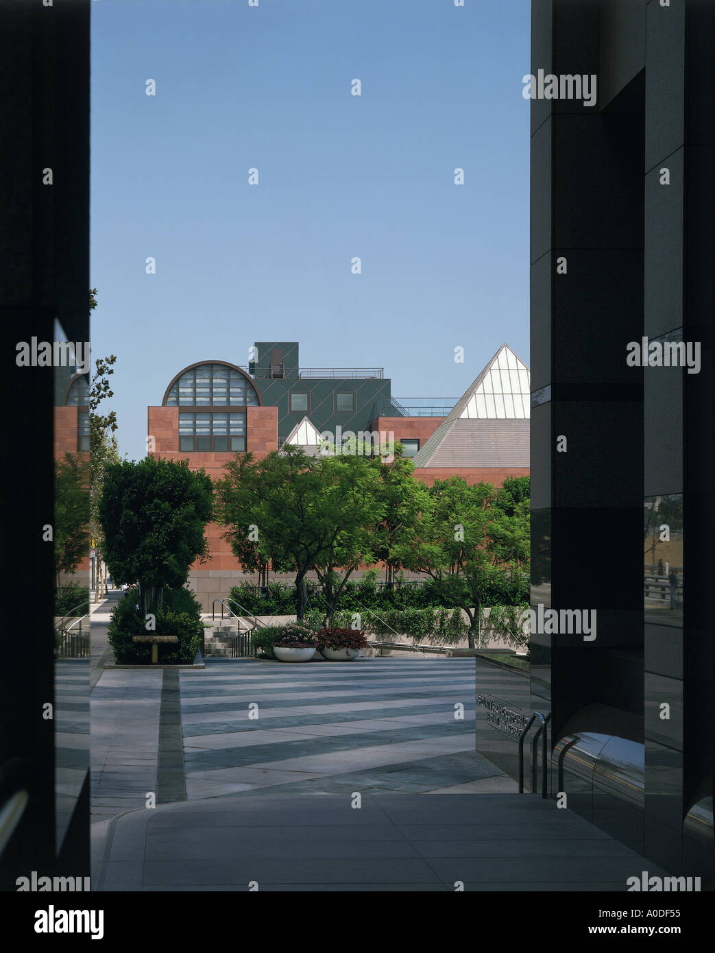 Museum of Contemporary Art (MOCA), Los Angeles, California, USA Architect: ARATA ISOZAKI Stock Photo