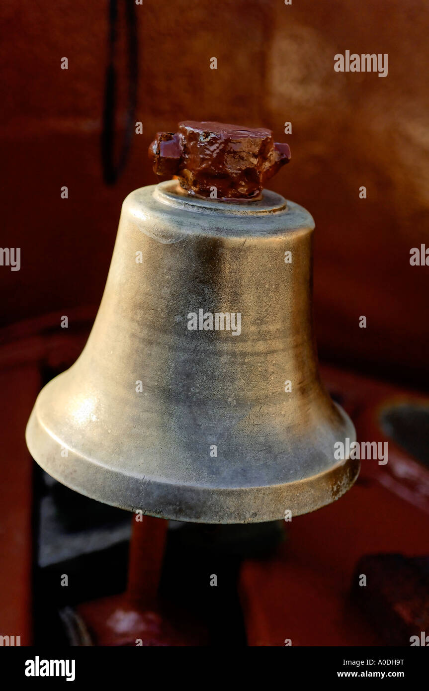 Clang hi-res stock photography and images - Alamy