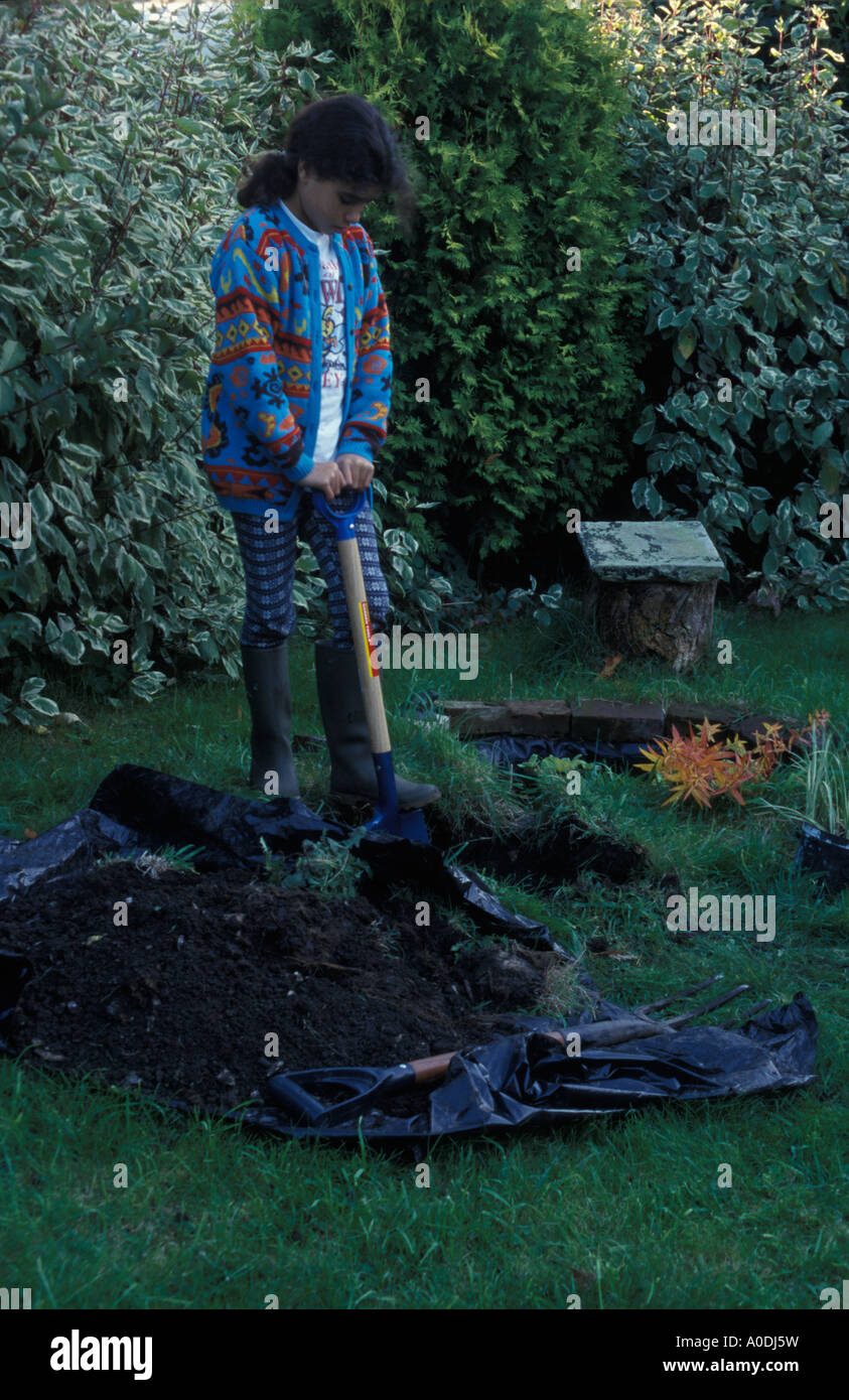Child tree planting hi-res stock photography and images - Alamy