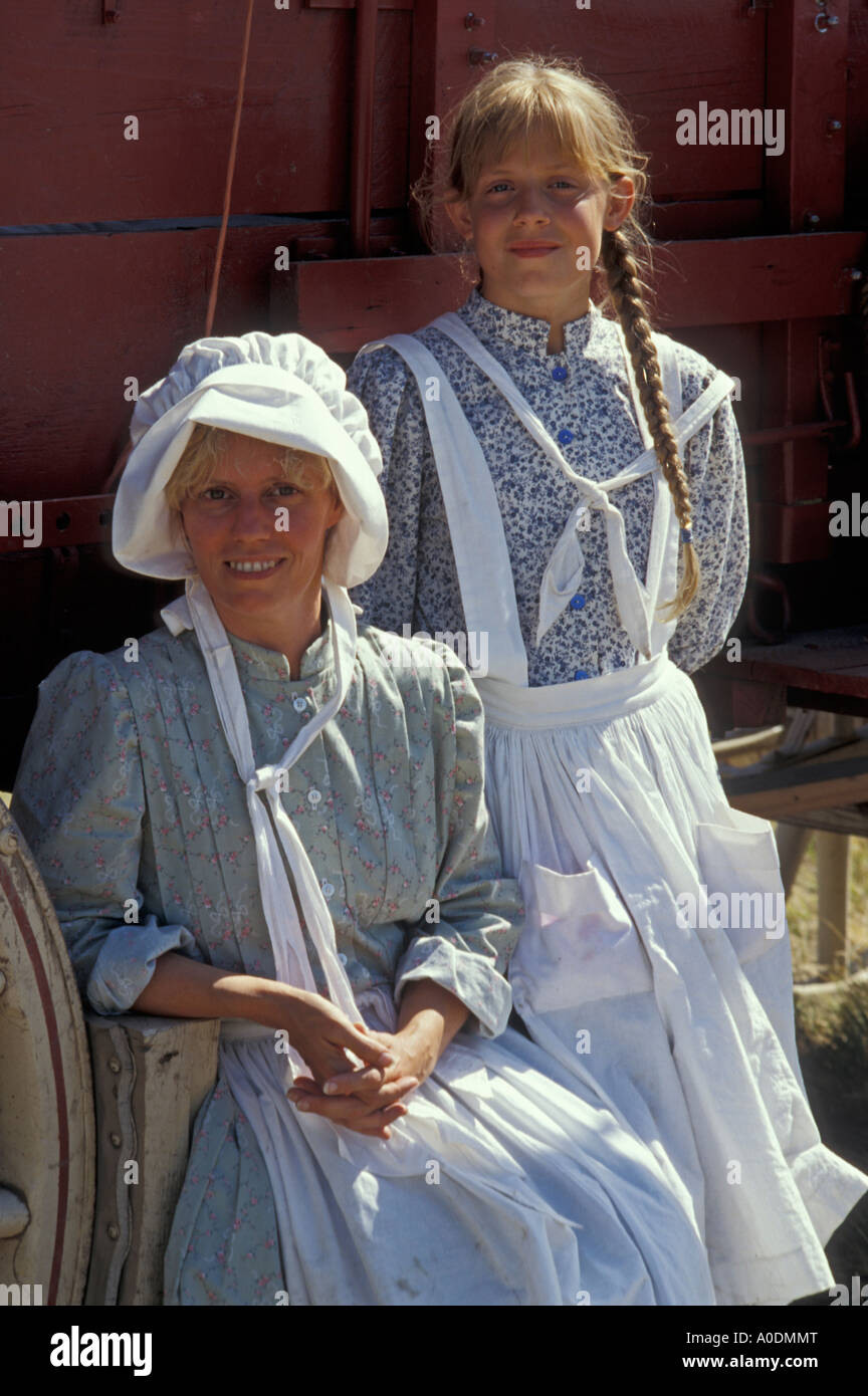 Pioneer dress hi-res stock photography and images - Alamy
