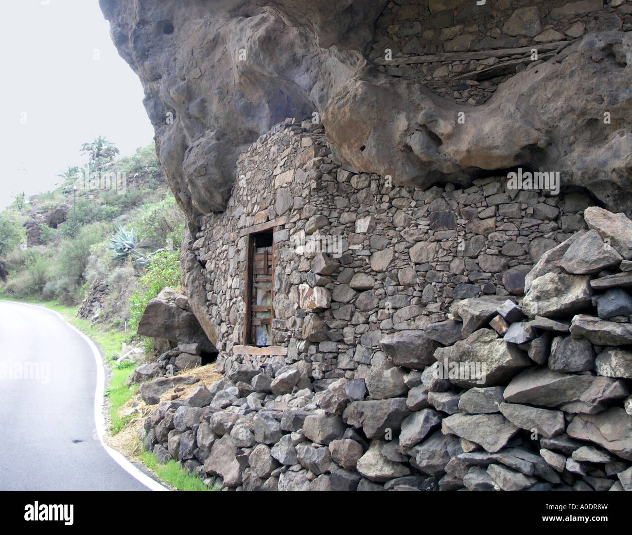 Roadside Cave Store Gran Canaria Stock Photo Alamy