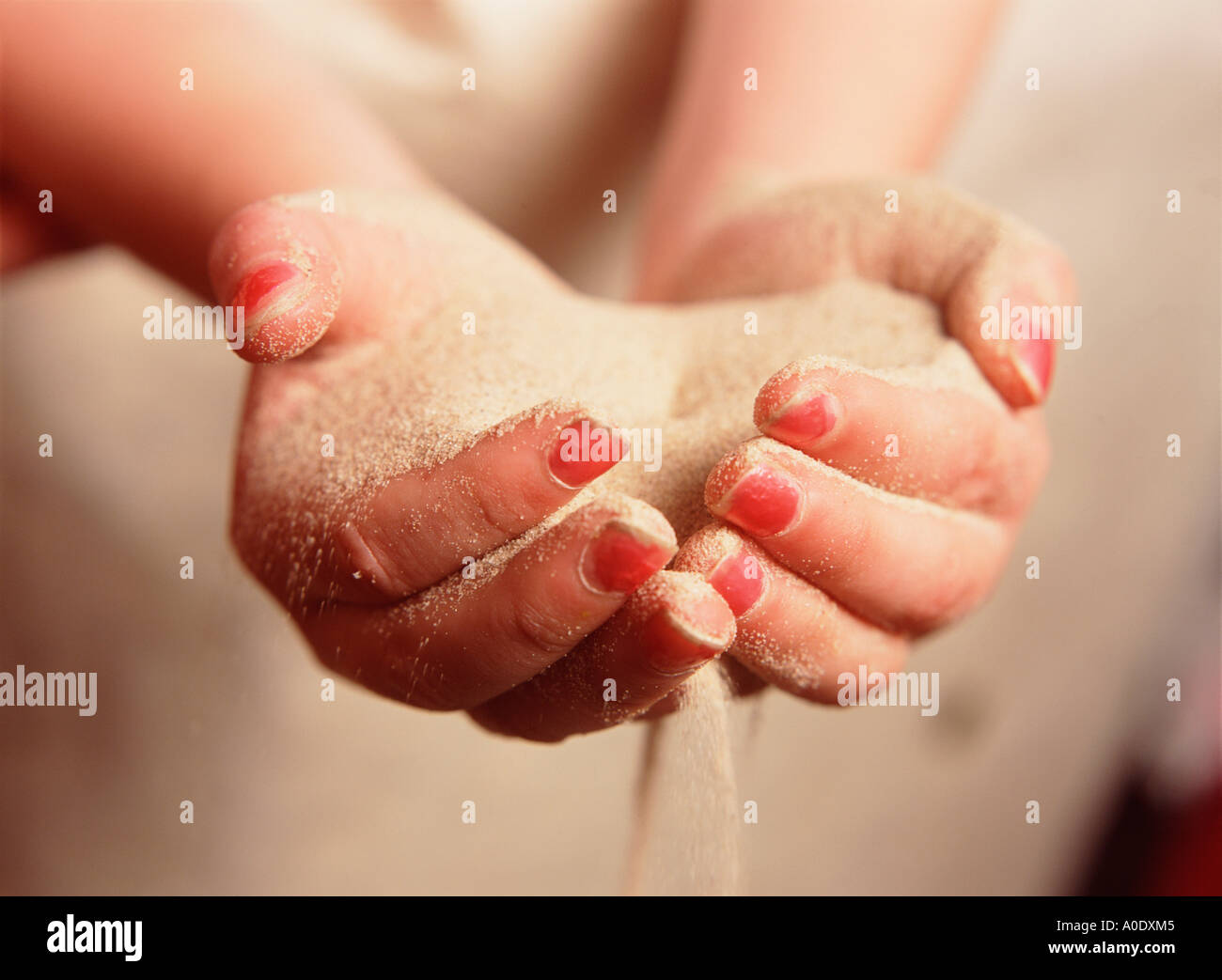 Disappearing hand hi-res stock photography and images - Alamy
