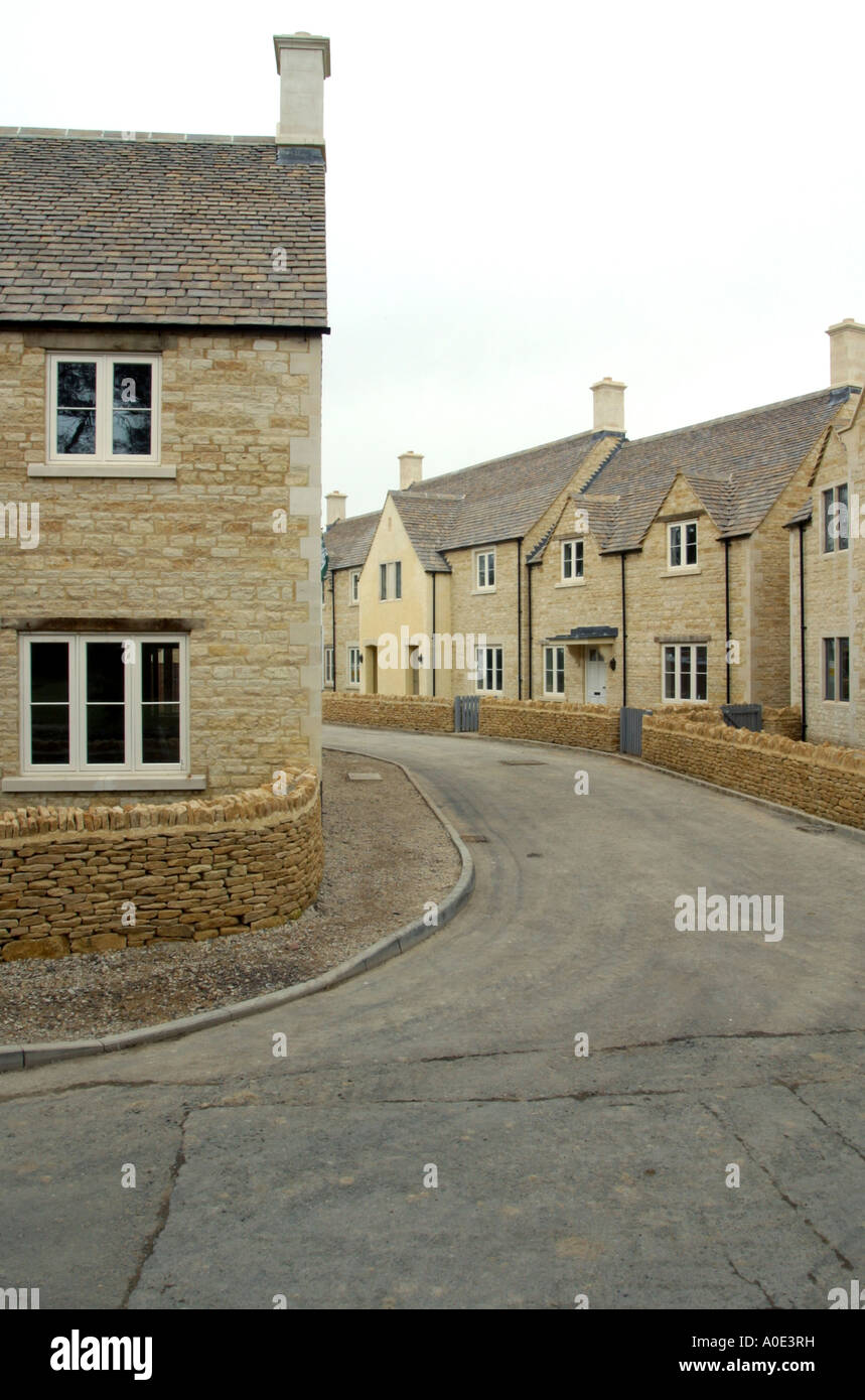 New build house uk stone High Resolution Stock Photography and Images ...