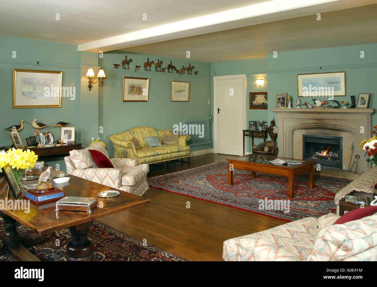 UK property, house interior, sitting room, traditional Stock Photo Alamy