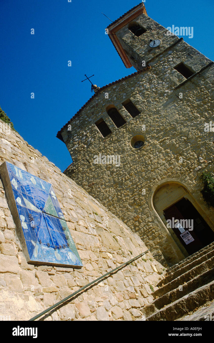 France Coaraze Alpes Maritimes Known as the village du soleil after the ceramic sundials that adorn it's streets & houses Stock Photo