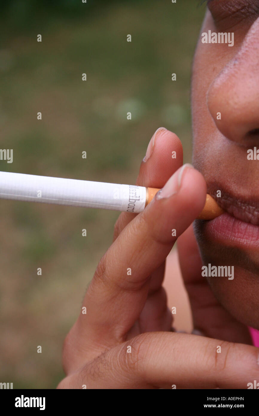 698 Marlboro_ (cigarette) Stock Photos And High-res Pictures Australia