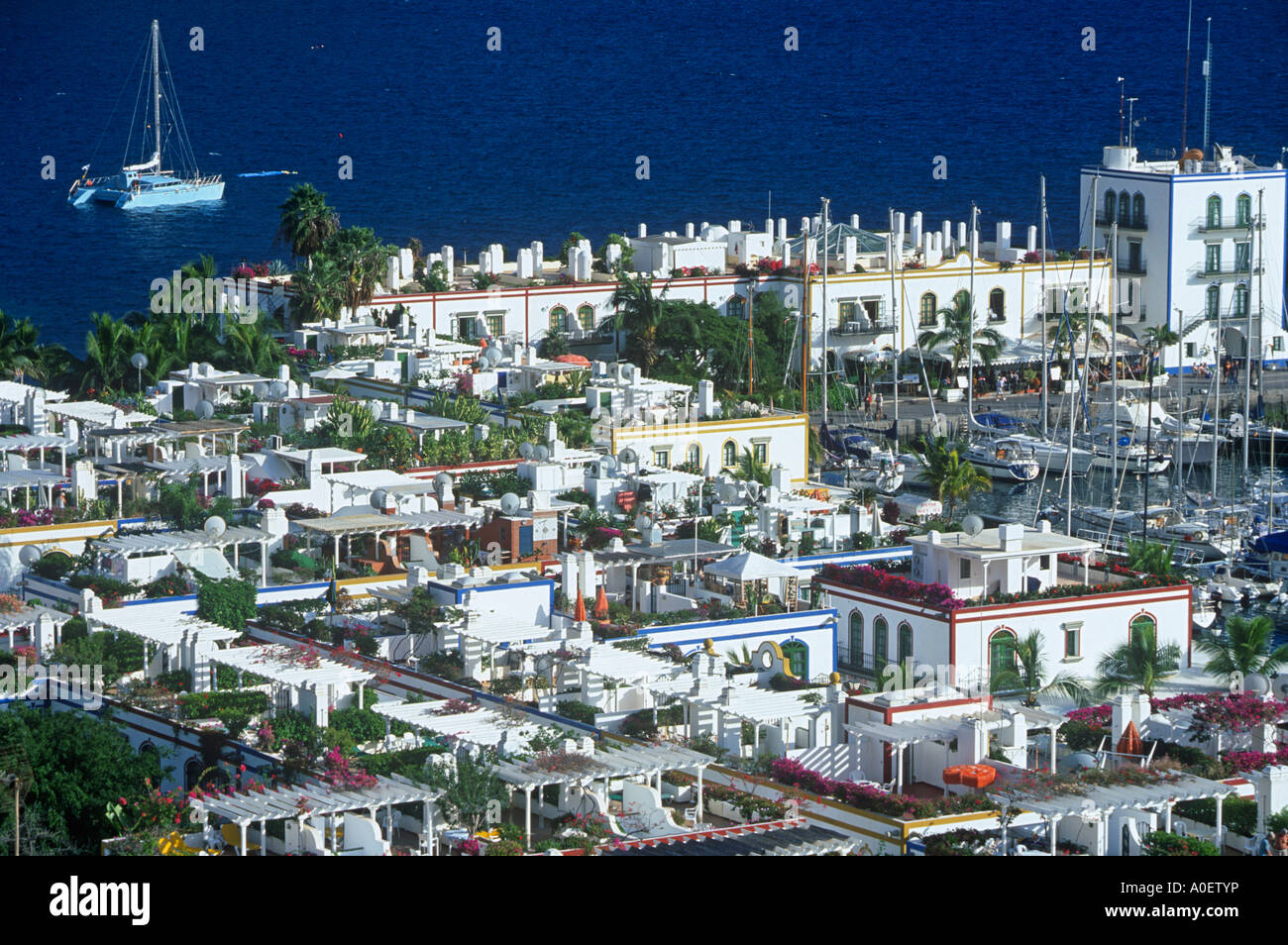 Puerto de mogan hi-res stock photography and images - Alamy