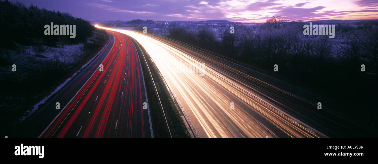 Lights on the motorway at night hi-res stock photography and images - Alamy