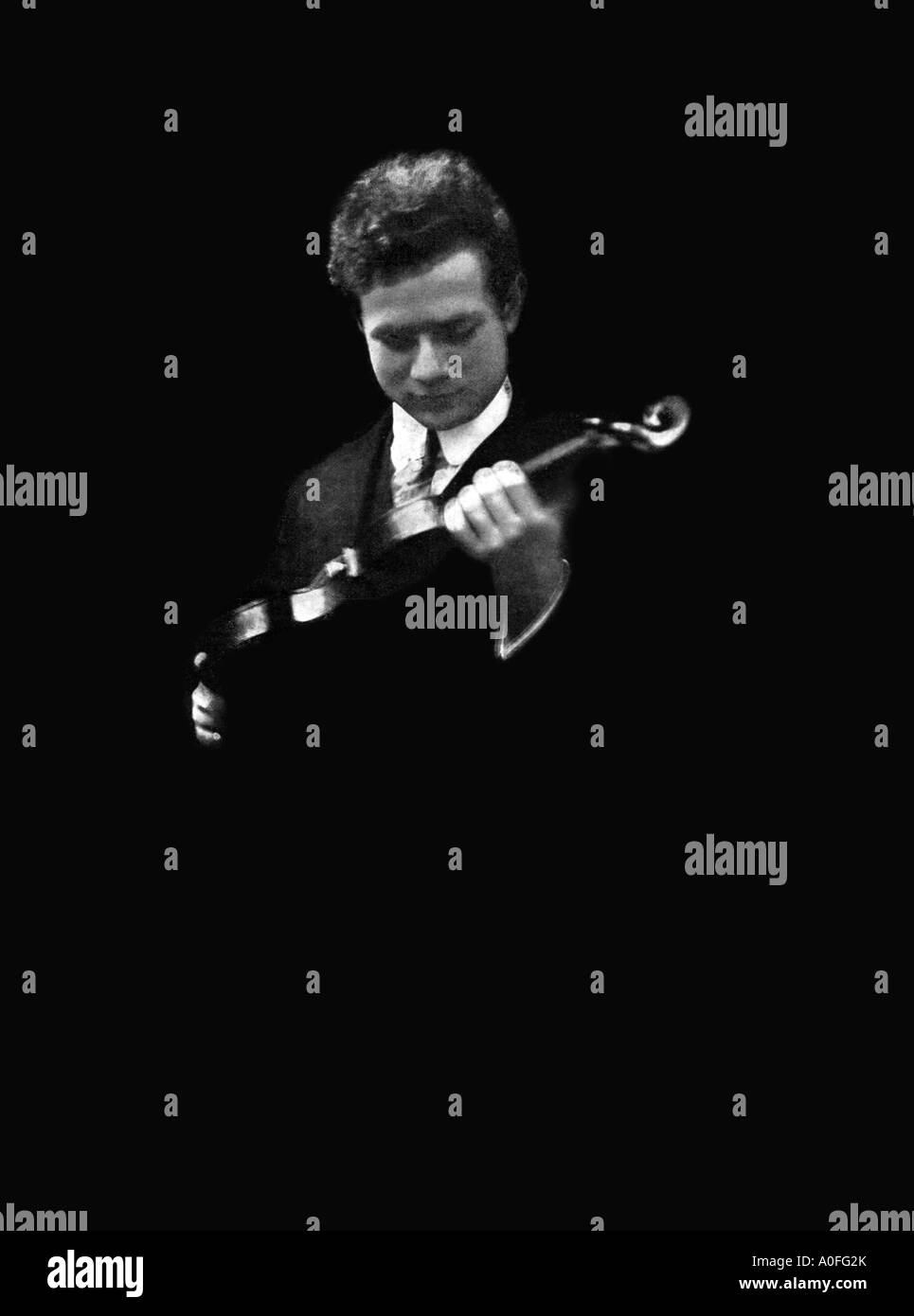 ELMAN, Mischa American violinist (18911967) actually, Mikhail Saulovich Stock Photo Alamy