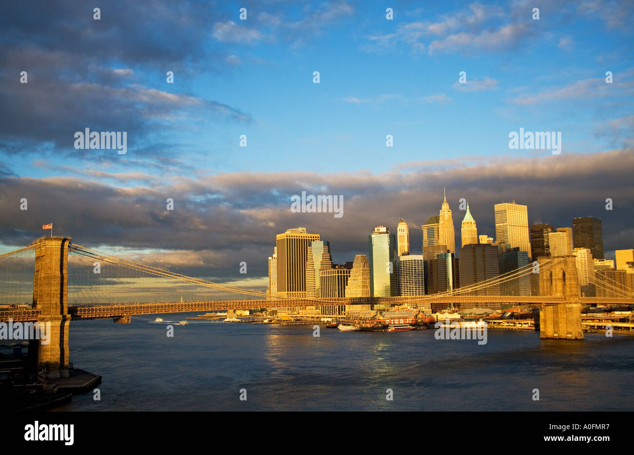 BROOKLYN BRIDGE, NEW YORK CITY SCENIC Stock Photo - Alamy