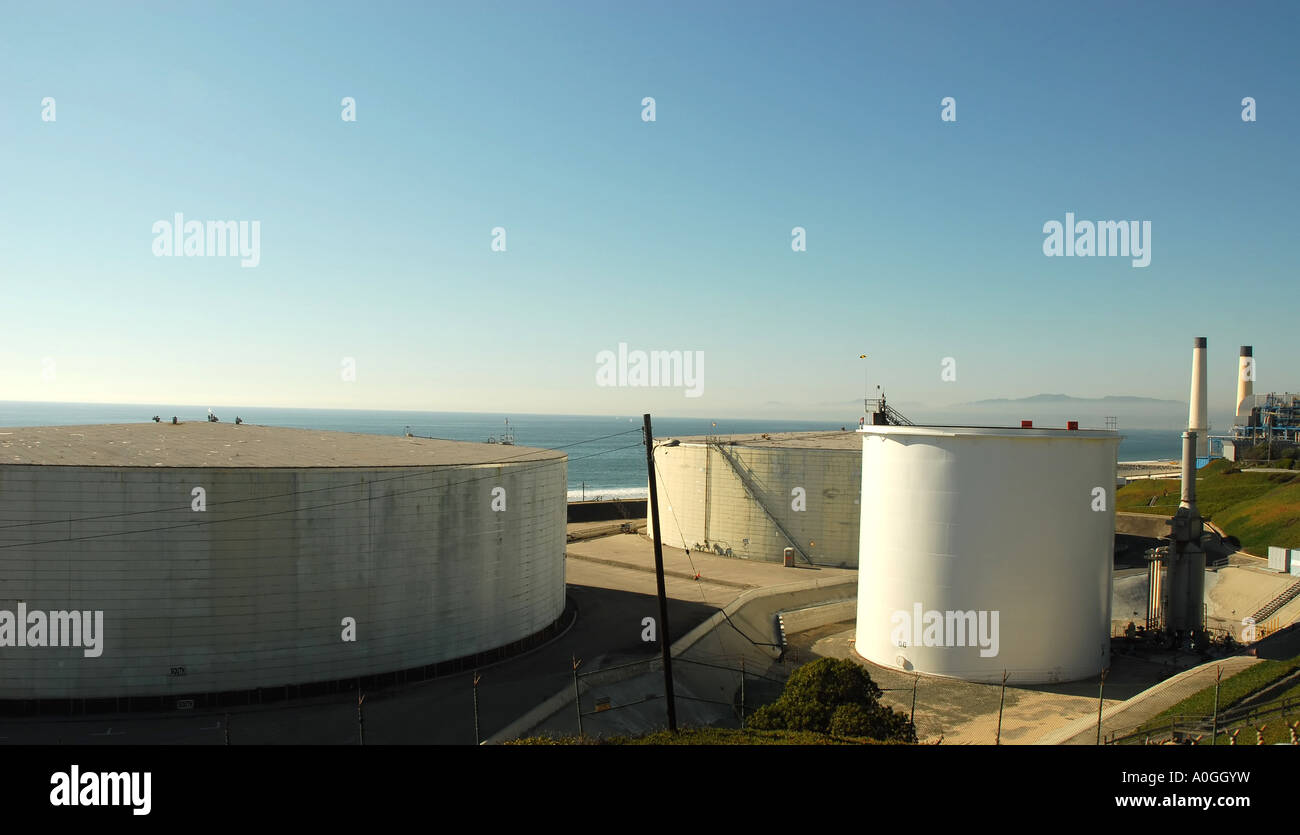 Aviation fuel storage tank hi-res stock photography and images - Alamy