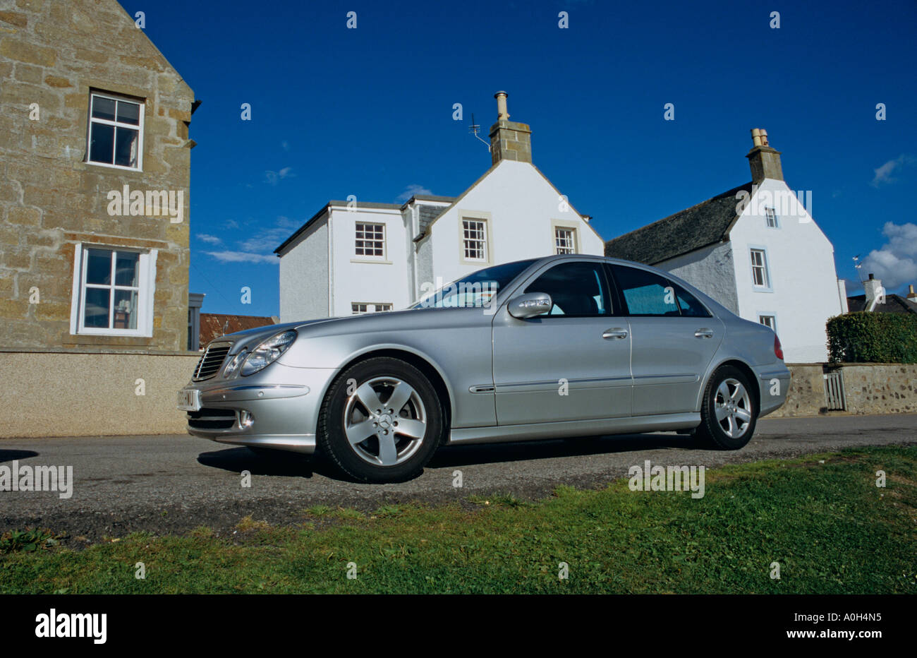 W211 hi-res stock photography and images - Alamy
