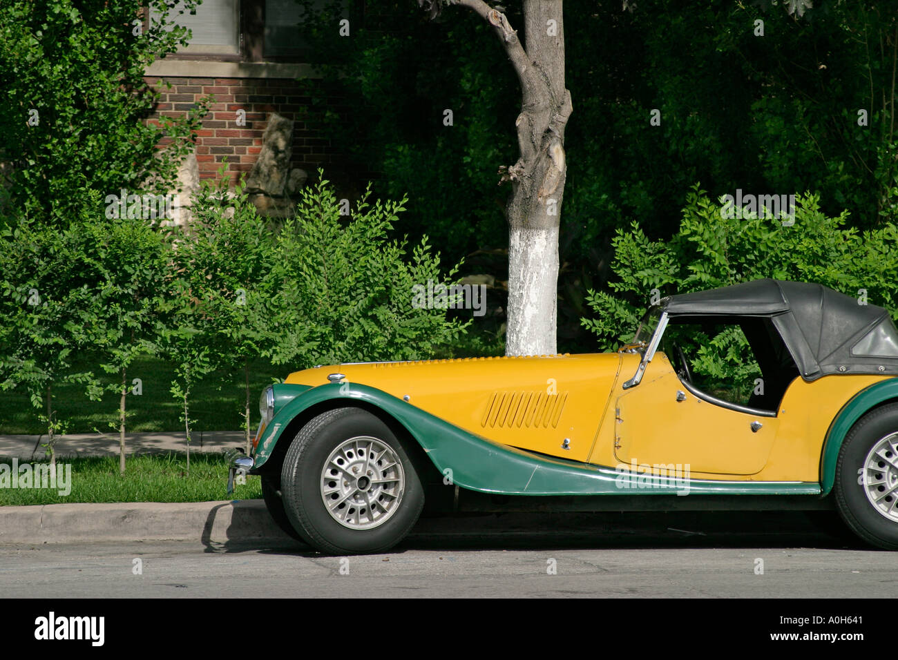 Yellow Sports Car Stock Photo - Alamy