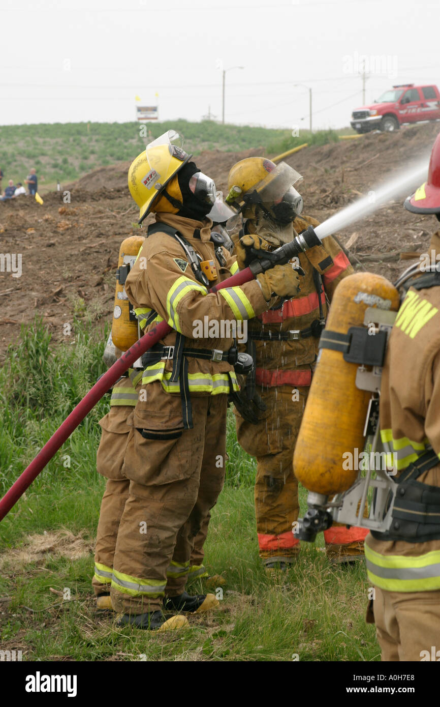 Firefighters Fighting Barn Fire Stock Photo - Alamy