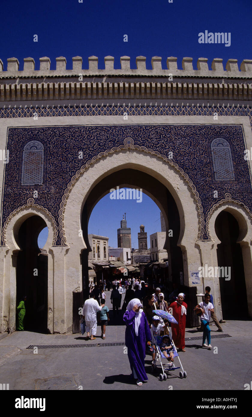Fes Morocco Maroc City Gate Medina Entrance People Vertical Stock Photo Alamy Fes Morocco Maroc City Gate Medina Entrance People Vertical Stock Photo Alamy