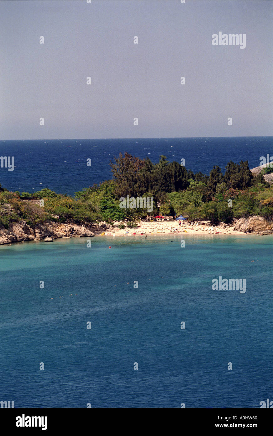 Haiti sea hi-res stock photography and images - Alamy