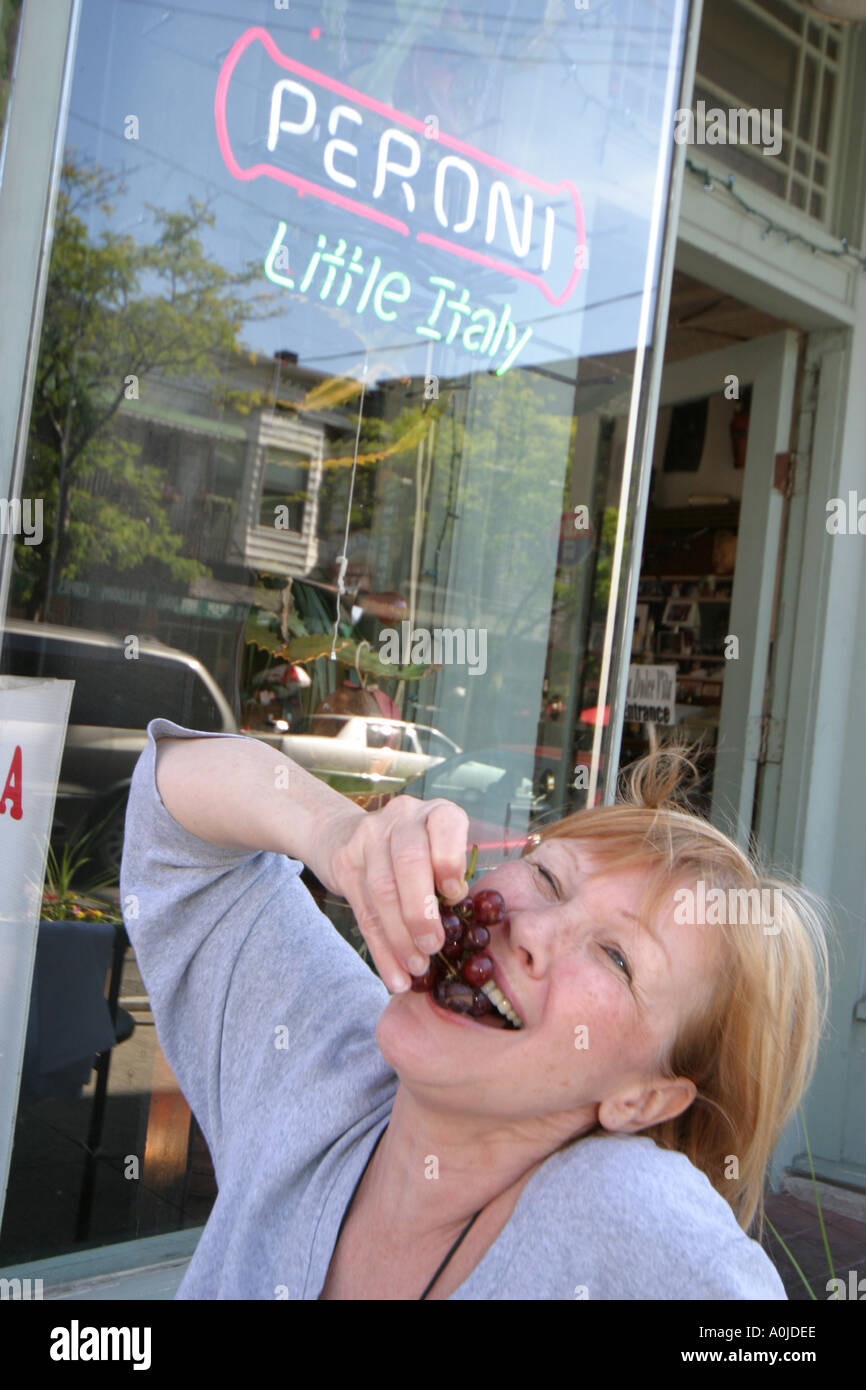 Cleveland Ohio,Little Italy,ethnic,Murray Hill Road,dining,eating out,food,La Dolce Vita Italian,restaurant restaurants food dining eating out cafe ca Stock Photo