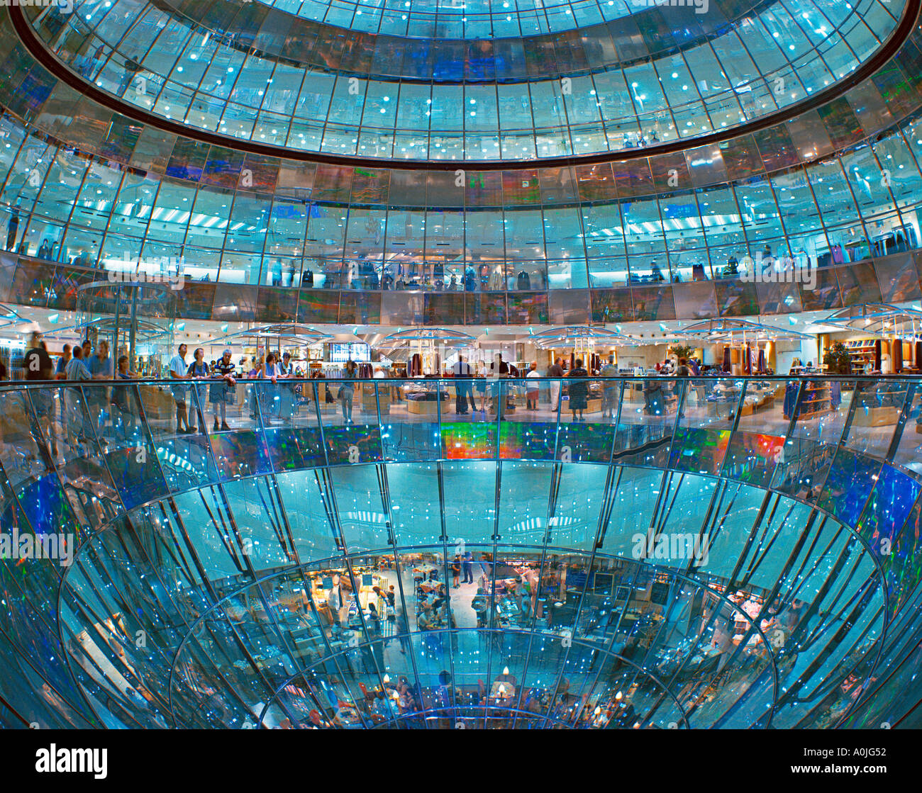 Galeries lafayette logo hi-res stock photography and images - Alamy