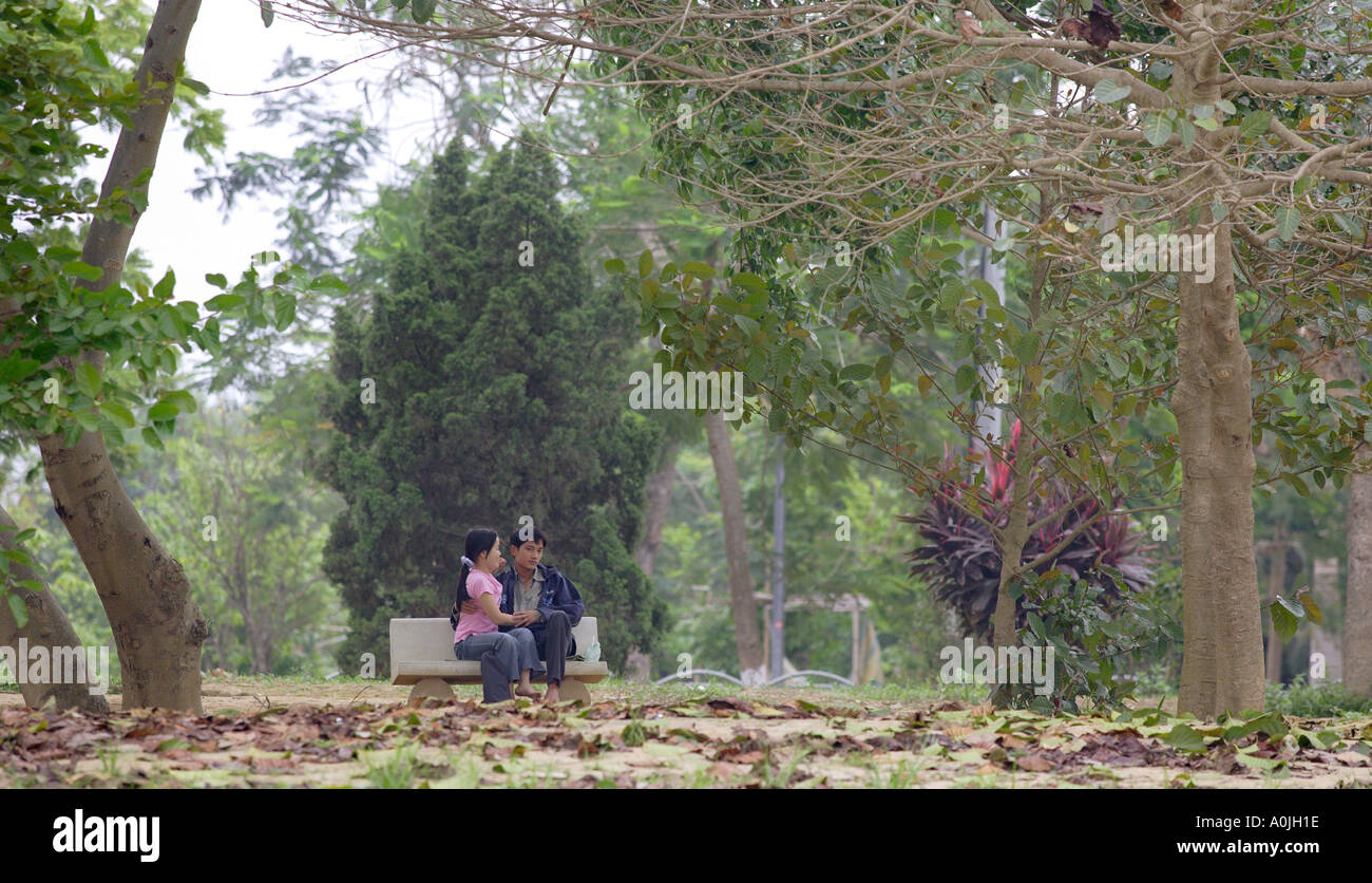 Young asian lovers hi-res stock photography and images - Alamy