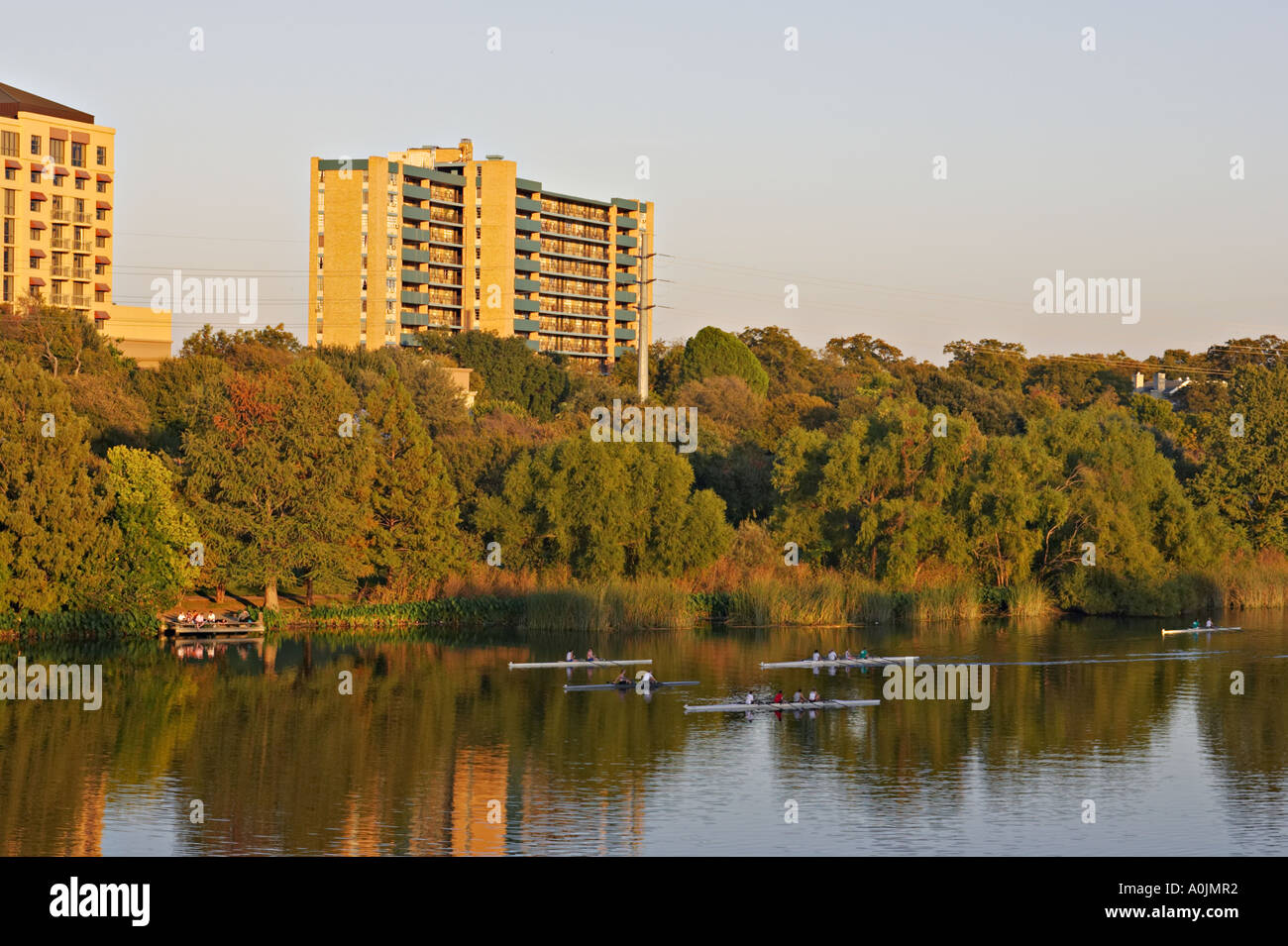 Rowers on lake hi-res stock photography and images - Page 11 - Alamy