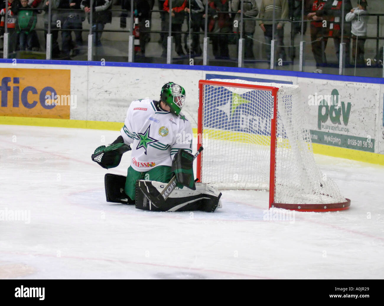 Ice hockey goal keeper hires stock photography and images Alamy
