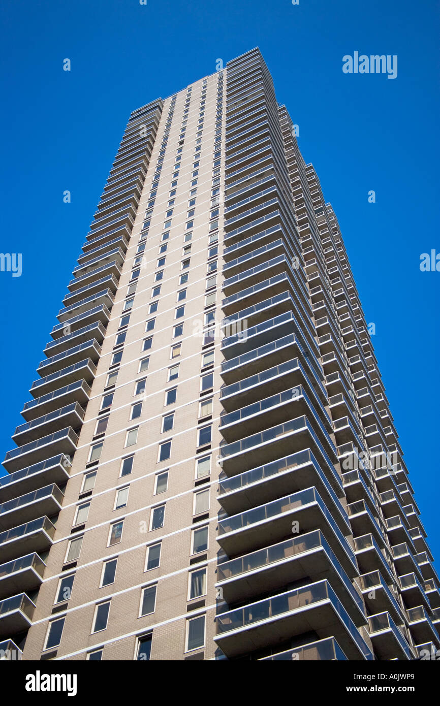HIGH RISE BUILDING Stock Photo - Alamy