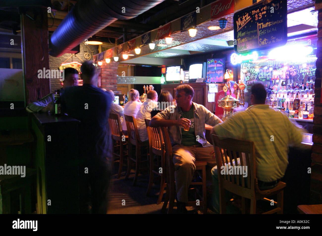 Toledo Ohio,Oliver house houses home homes residence,bar bars lounge