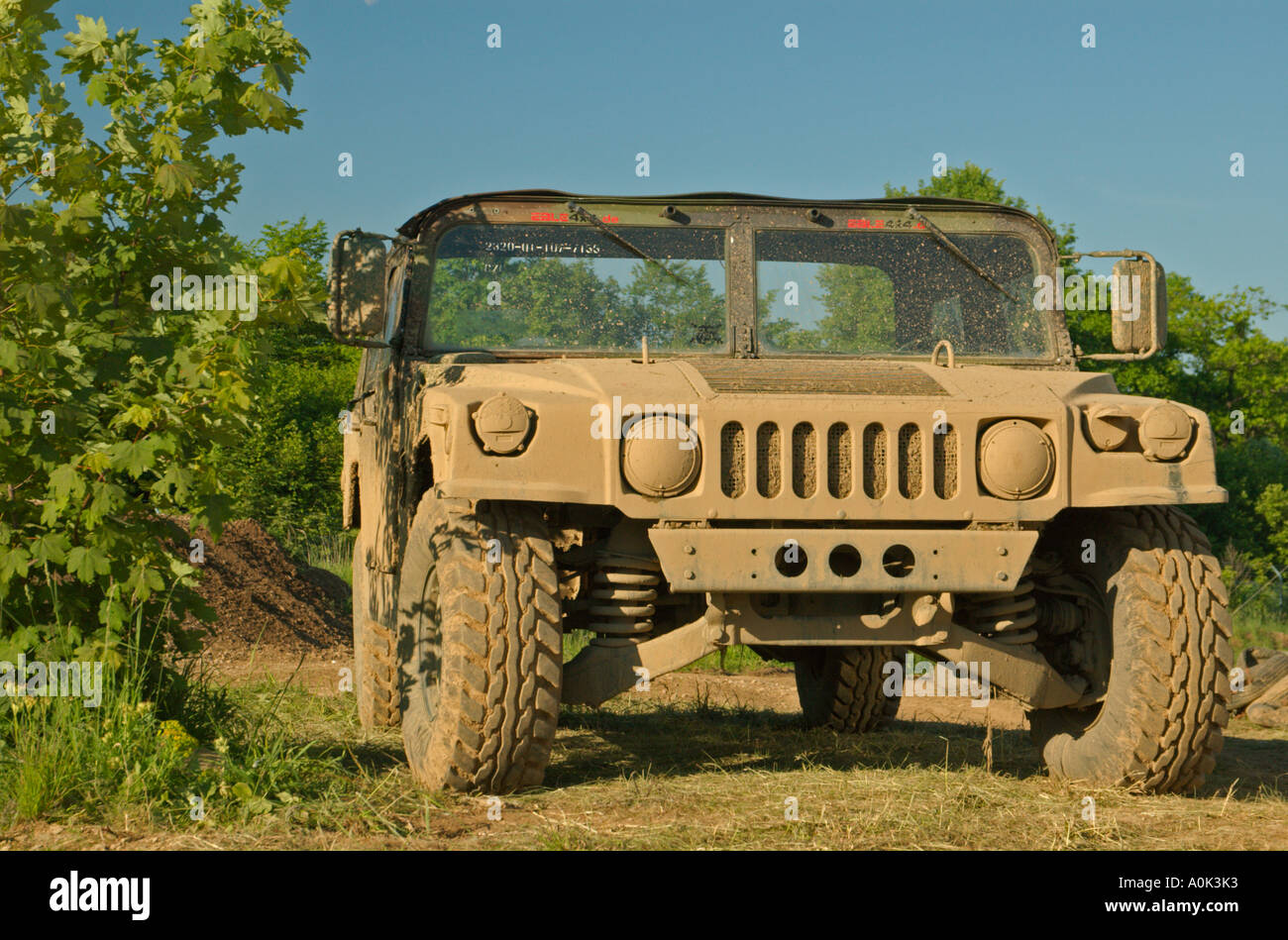 Germany Bad Kissingen Allrad Messe 25 To 29 05 05 Hummer In Mud Stock Photo Alamy