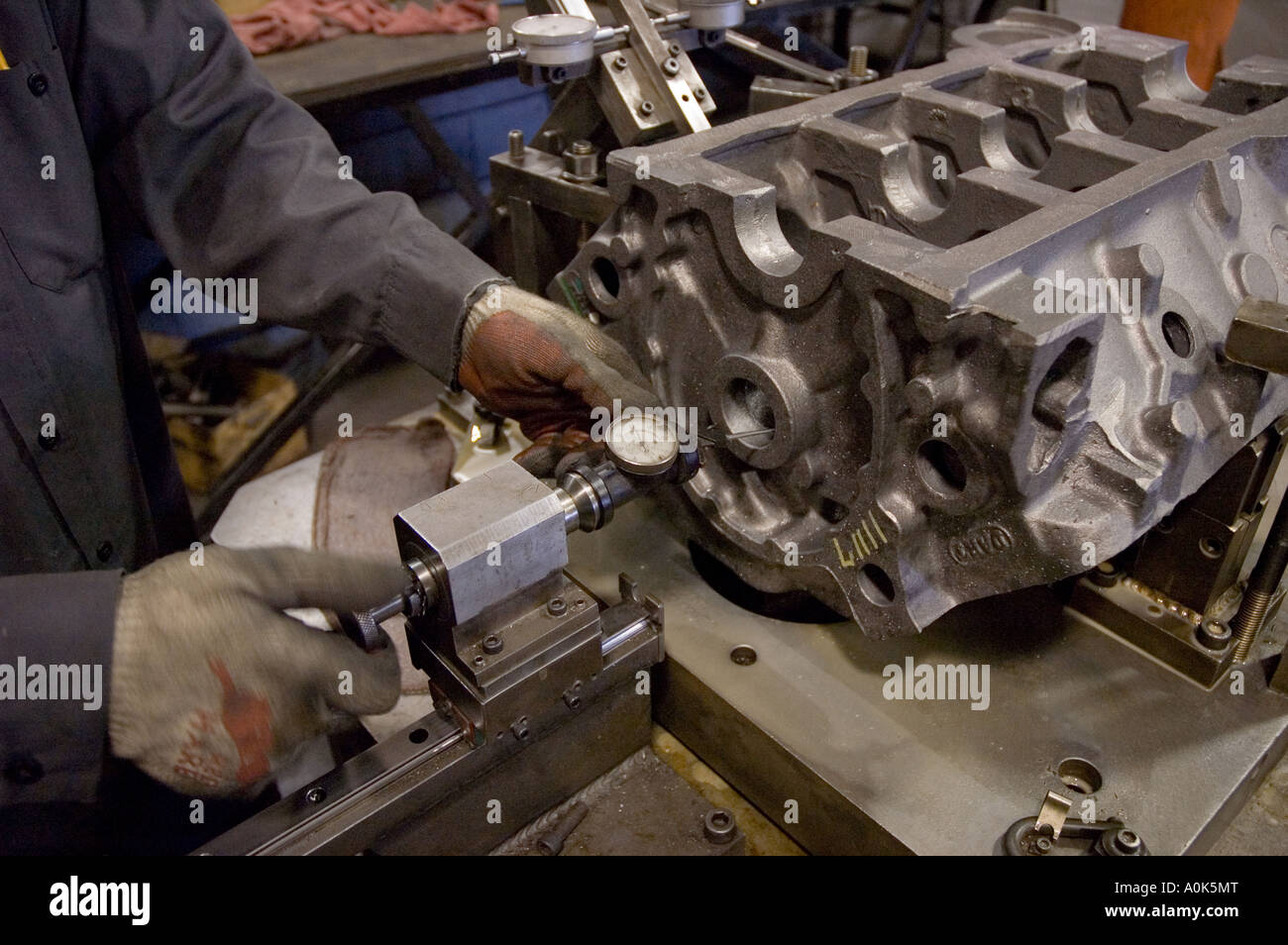 P31 199 Detroit Engine Shop (3 Stock Photo Alamy