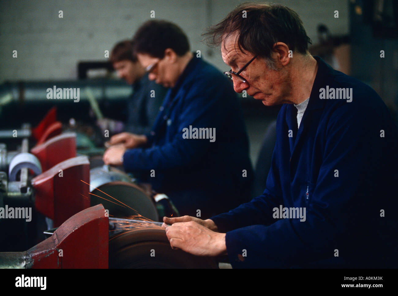 Sharpening knives in Richardsons factory, Sheffield UK Stock Photo