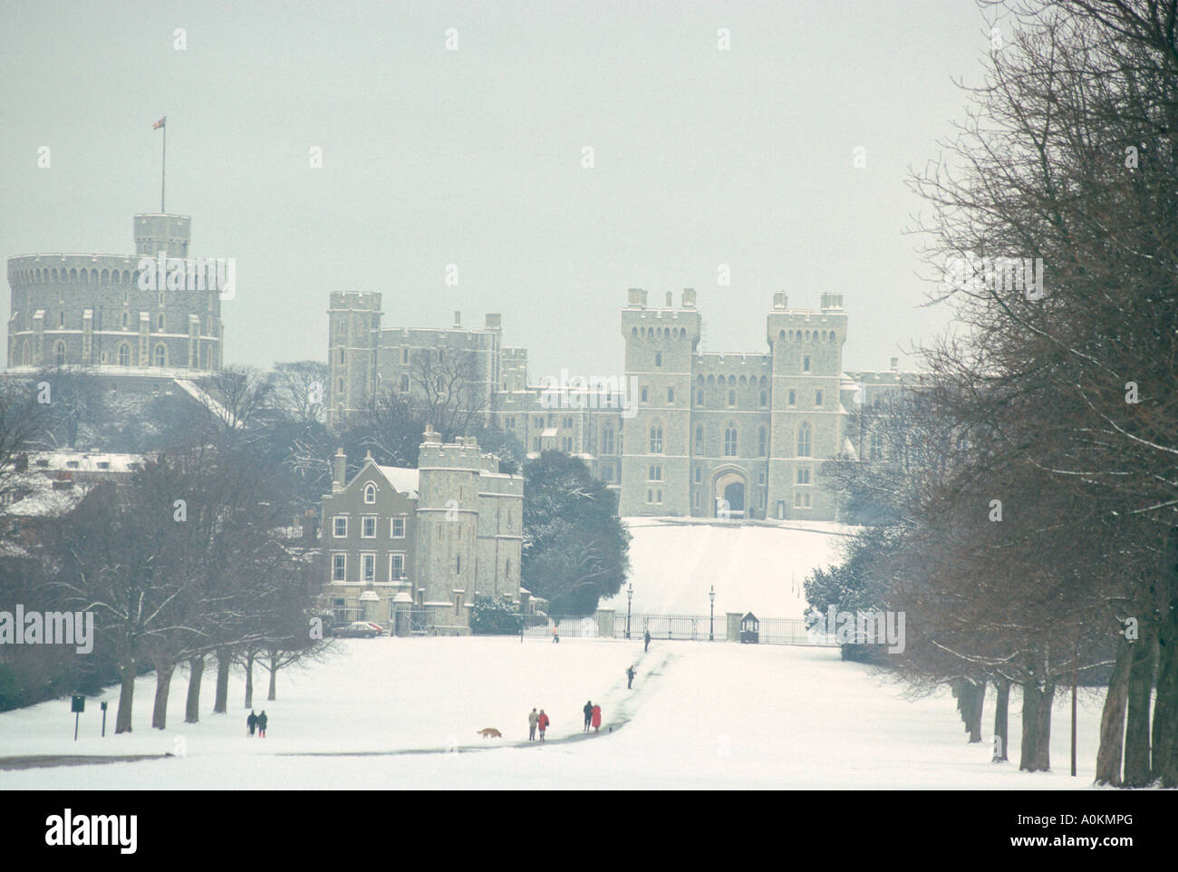 Windsor Castle in the snow, Windsor, Berkshire UK Stock Photo Alamy