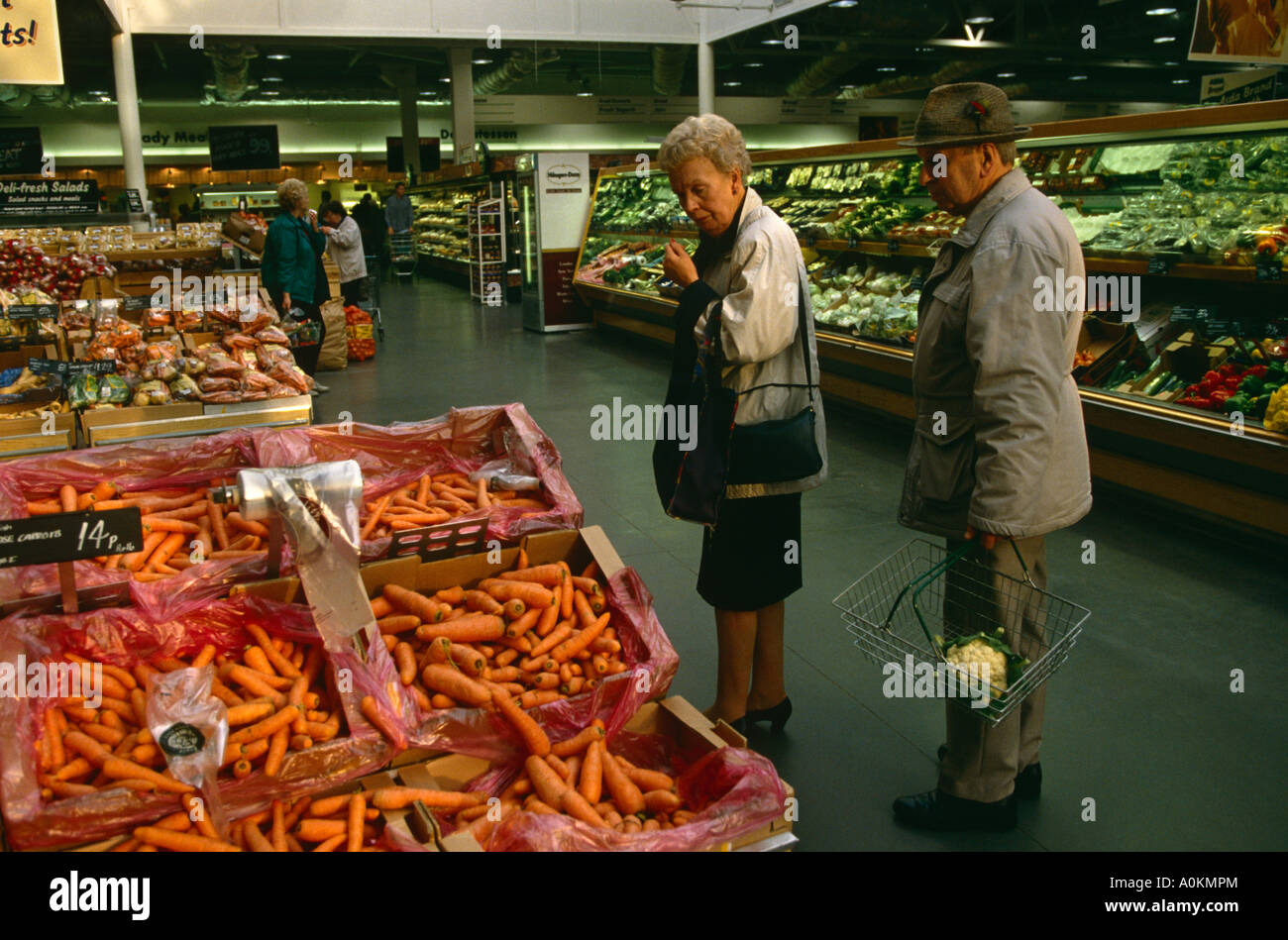 Shopping basket asda hires stock photography and images Alamy