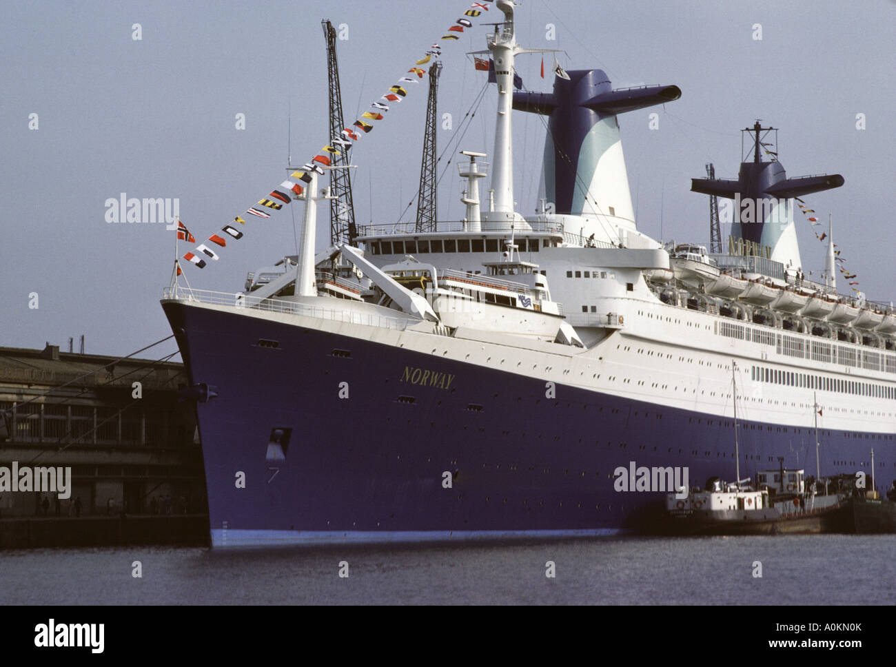 #php.02949 Photo PAQUEBOT SS NORWAY FRANCE LE HAVRE OCEAN LINER 2001 