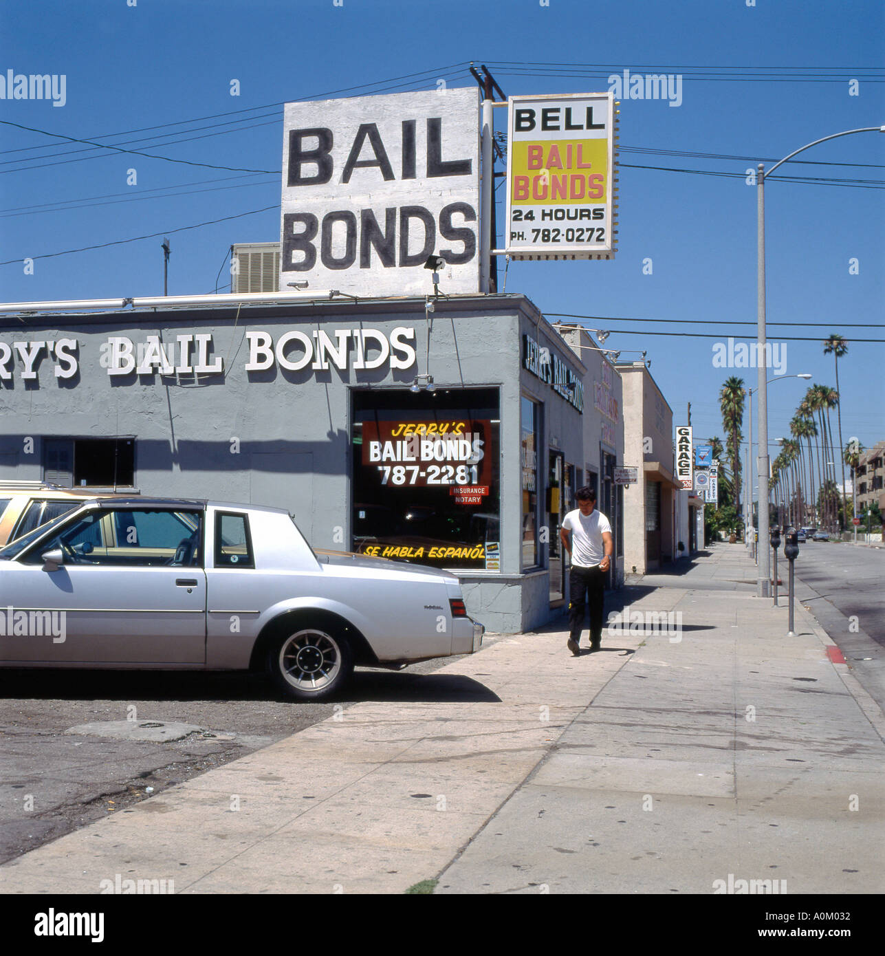 Police 1970s money hi-res stock photography and images - Alamy