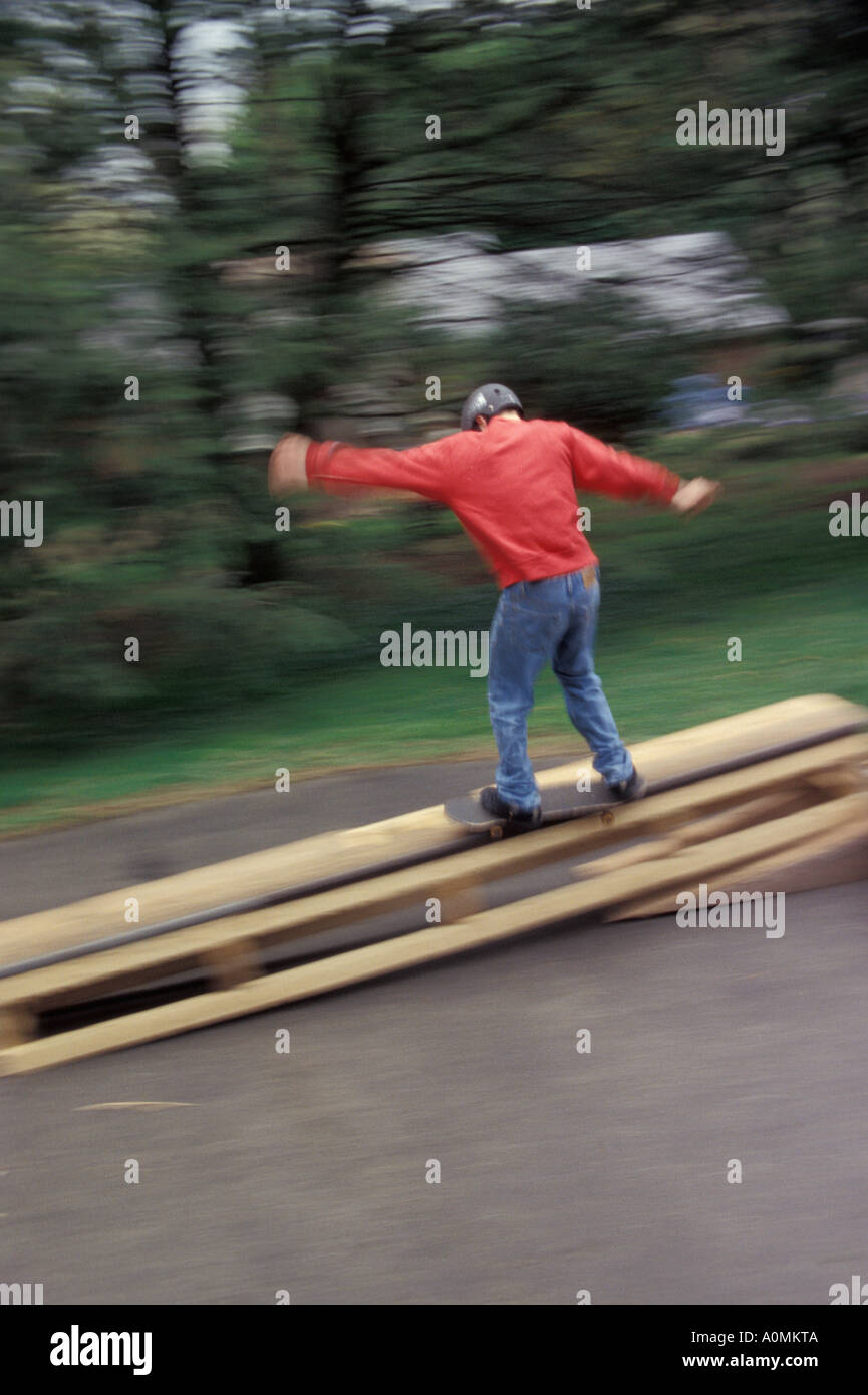 Backyard Home Skate Board Skateboard Teens Teenagers Practice Fun