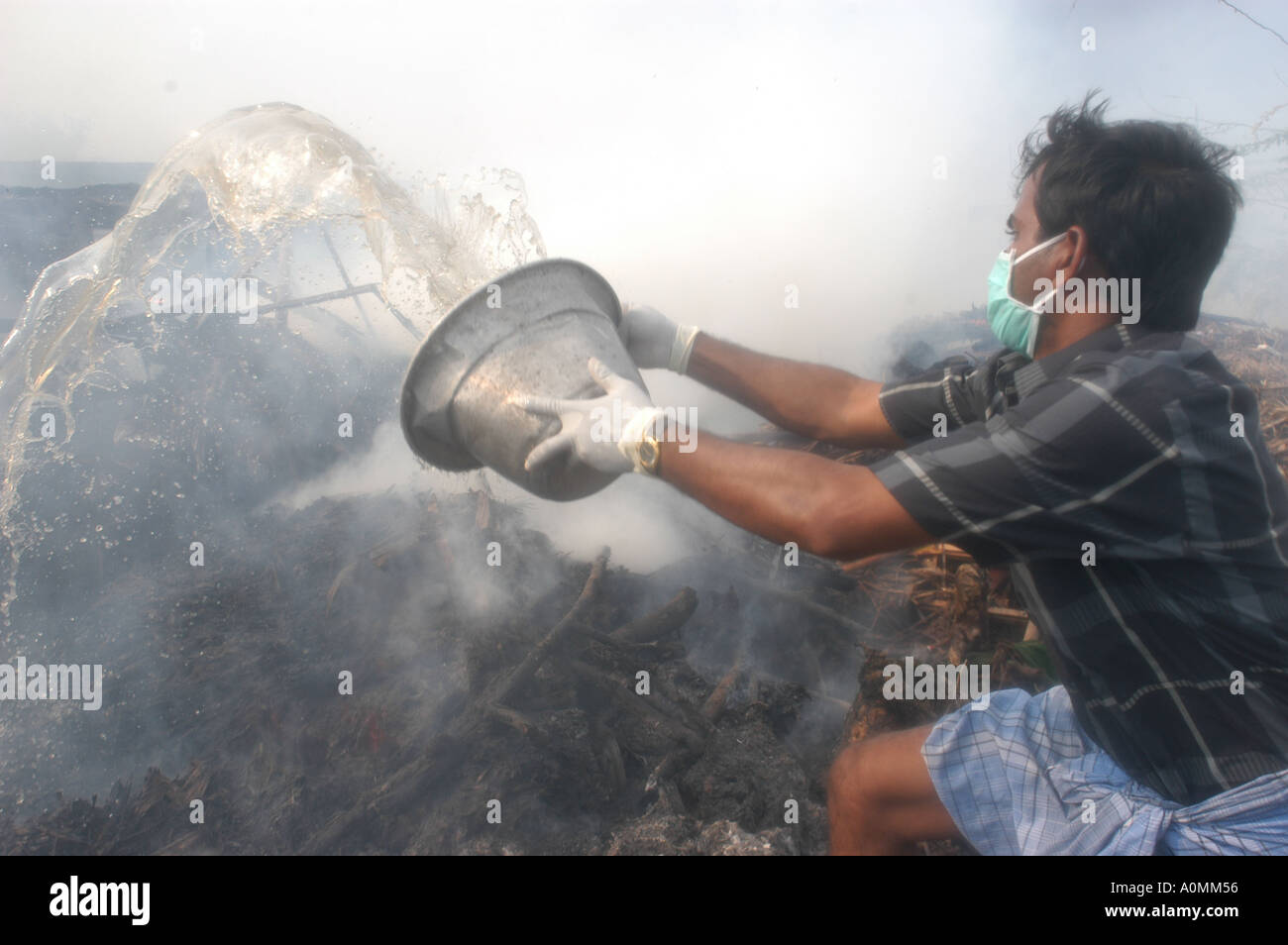 dead being burnt after Tsunami earthquake Nagapattinum Velankanni Tamil Nadu India Stock Photo
