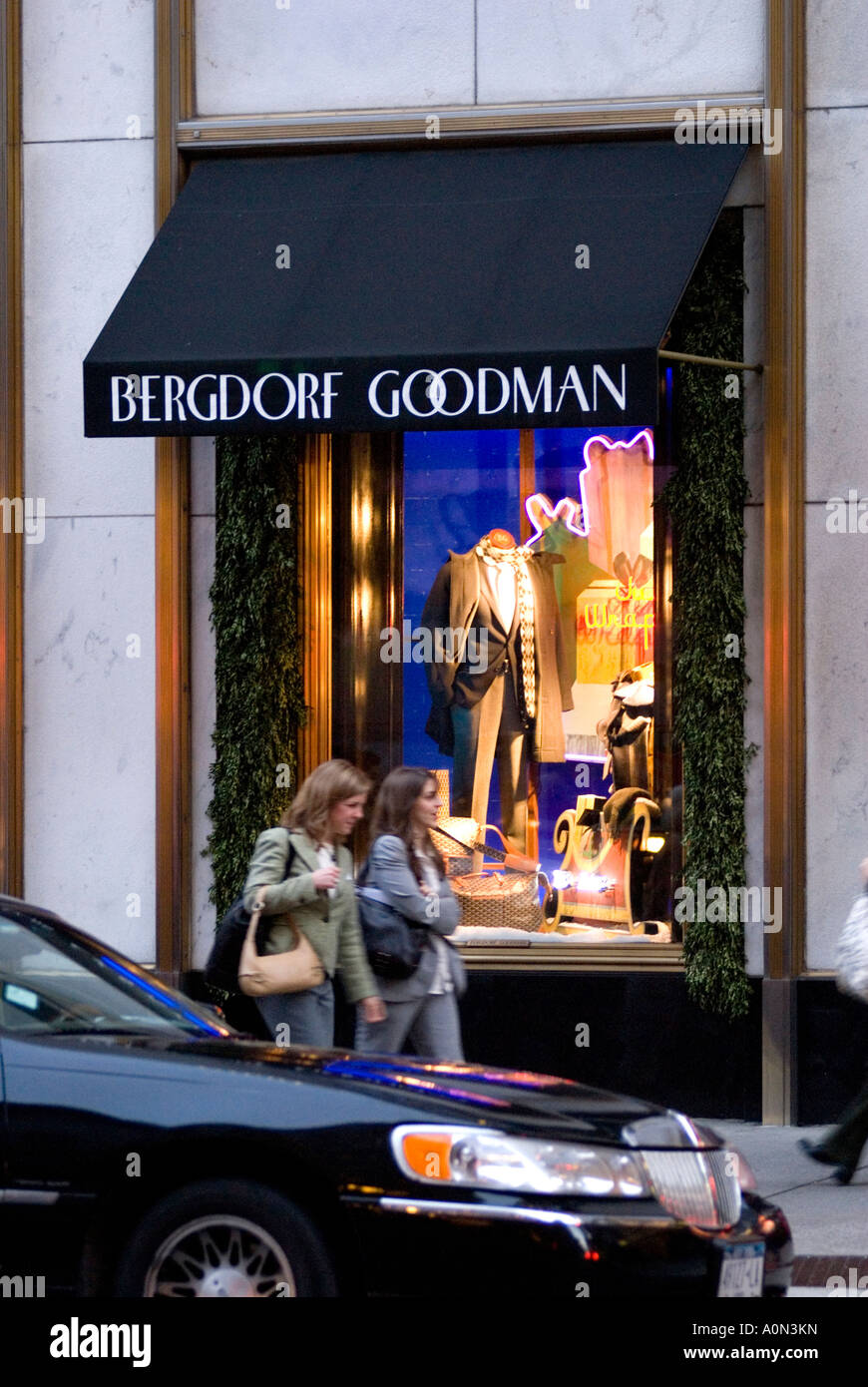 Bergdorf Goodman Holiday Window Display, NYC 2022 Stock Photo - Alamy