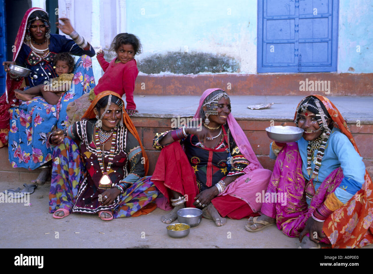 Women india children hi-res stock photography and images - Alamy